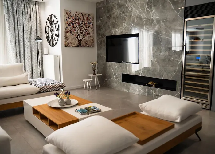 Heritage Boutique Apartments Athene